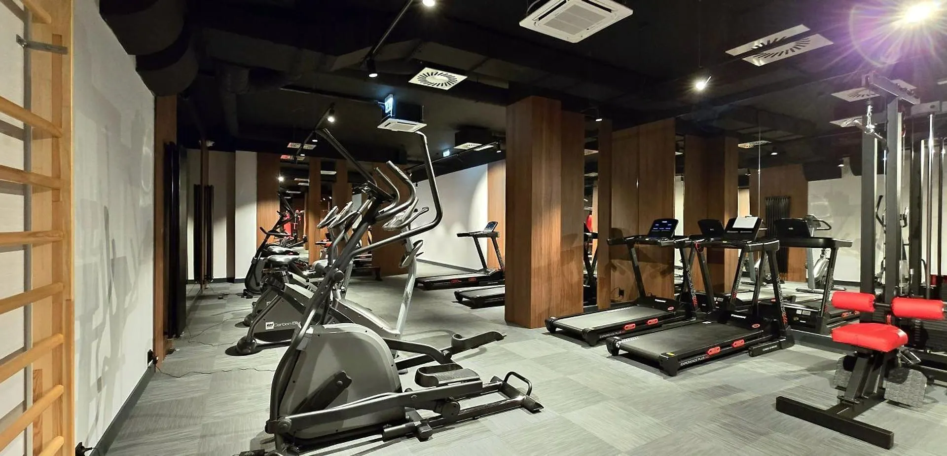 Triapart Apartment Between The Rivers, Kids Play & Gym Gdansk