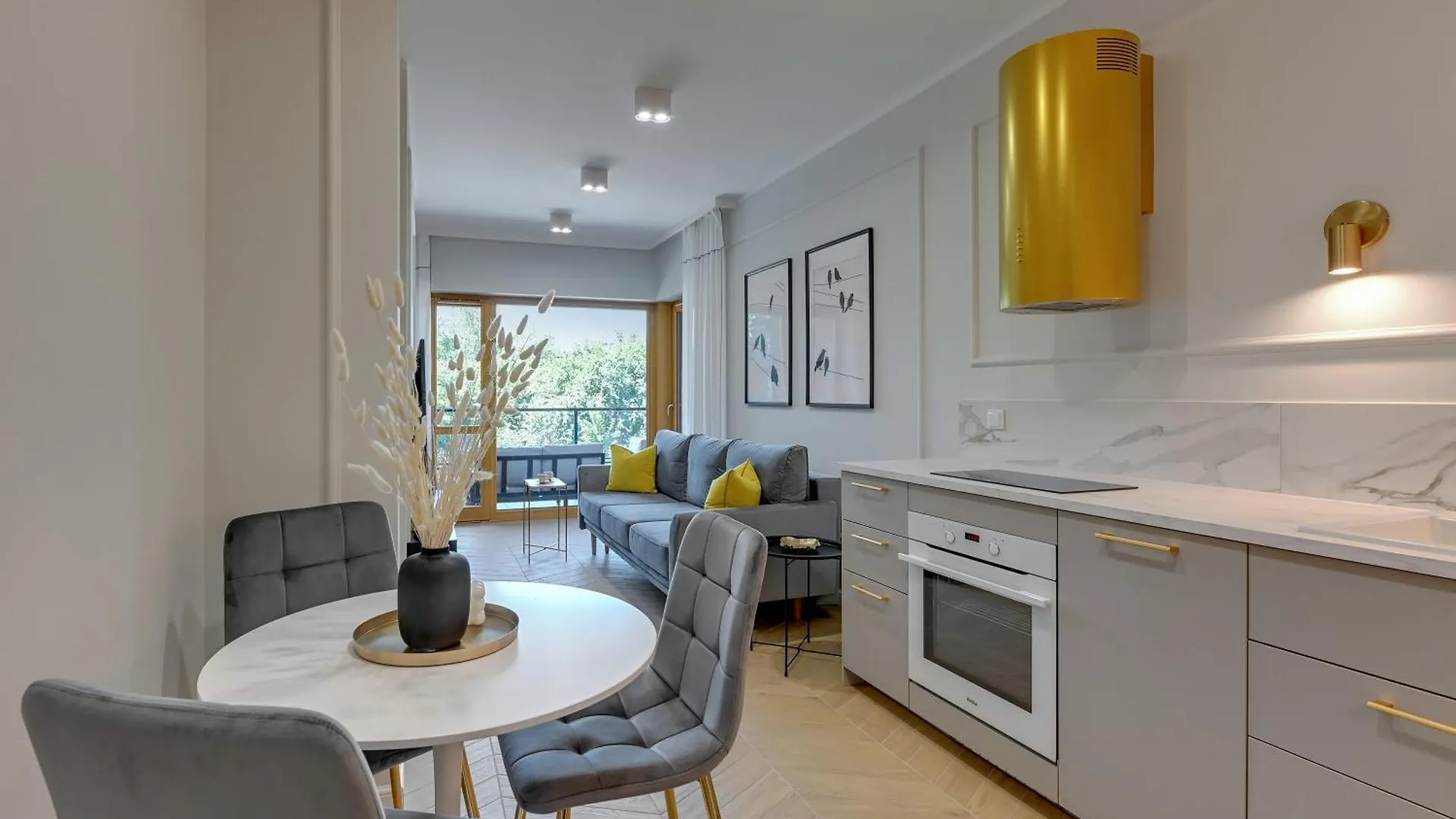 Triapart Apartment Between The Rivers, Kids Play & Gym Gdansk